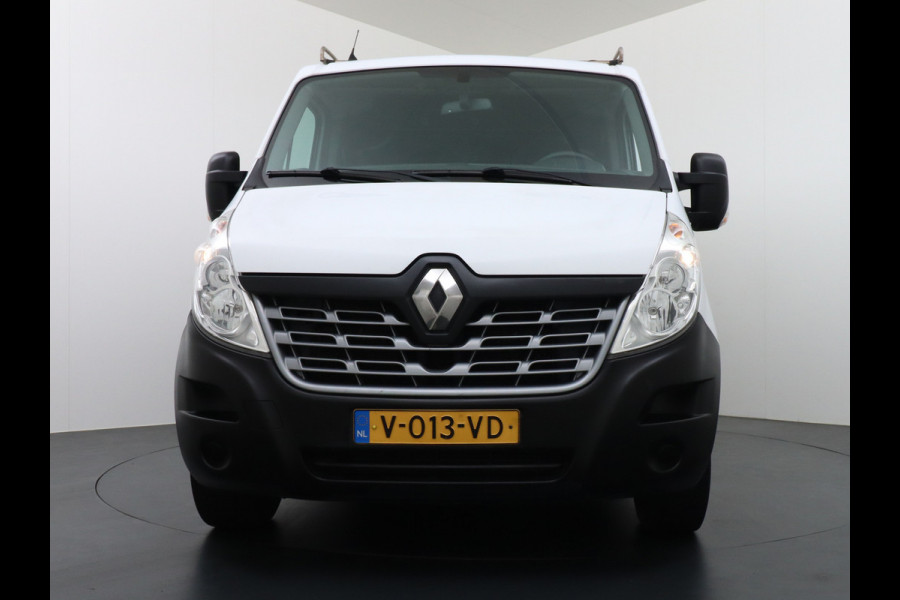 Renault Master T33 2.3 dCi L1H1 Imperiaal Trekhaak 3-Persoons A.Camera Airco Cruise Control Lat om lat betimmering Betonplex Vloer Bluetooth Sidebars 1e Eigenaar  EURO 6 Y