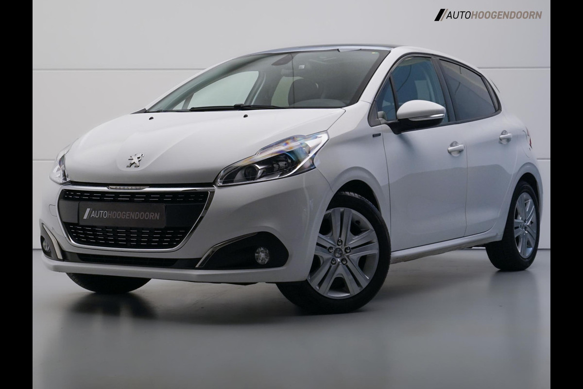 Peugeot 208 1.2 PureTech Exclusive Signature (APPLE CARPLAY,PANORAMA,STOELVERWARMING,LED,PARKEERSENSOREN,LM-VELGEN,TOPCONDITIE)