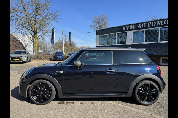 MINI Mini 1.5 Cooper | ORIG. NL. NAP KM. | JCW PACK | STOELVERWARMING | RIJKLAAR INCL. 12 MND. BOVAGGARANTIE