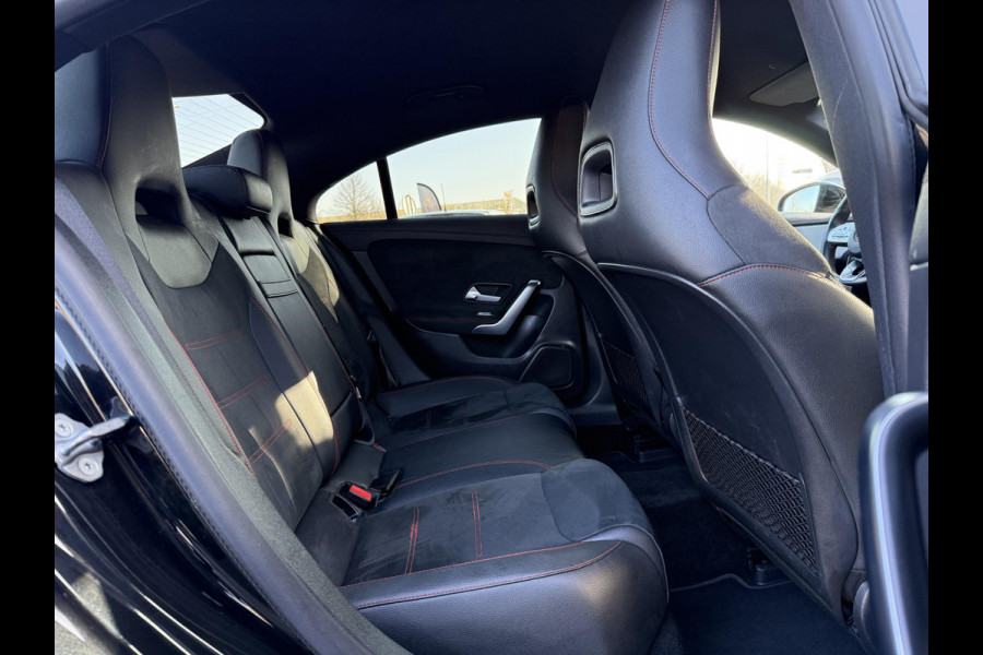 Mercedes-Benz CLA-Klasse 200 AMG Line 2e Eigenaar,Navi,Camera,Stoelverwarming,Ambient Lighting,Sportstoelen,Weinig KM,N.A.P,APK tot 07-2026