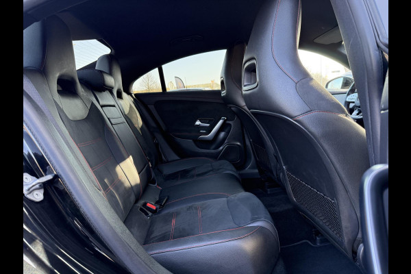 Mercedes-Benz CLA-Klasse 200 AMG Line 2e Eigenaar,Navi,Camera,Stoelverwarming,Ambient Lighting,Sportstoelen,Weinig KM,N.A.P,APK tot 07-2026