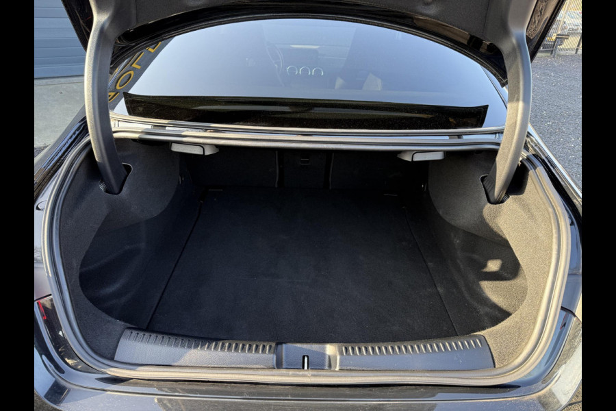 Mercedes-Benz CLA-Klasse 200 AMG Line 2e Eigenaar,Navi,Camera,Stoelverwarming,Ambient Lighting,Sportstoelen,Weinig KM,N.A.P,APK tot 07-2026