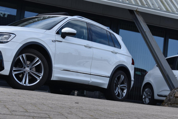 Volkswagen Tiguan 1.5 TSI | R-Line | TREKHAAK | PANORAMADAK | VIRTUAL COCKPIT | APPLE CARPLAY | ANDROID AUTO | STOELVERWARMING