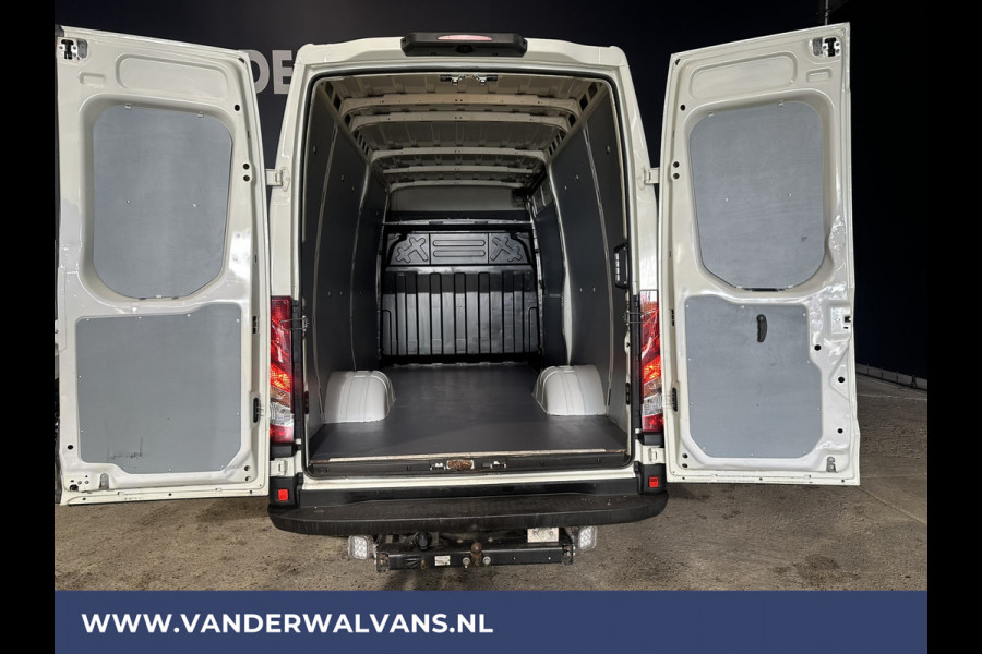 Iveco Daily 35C16V 155pk Dubbel lucht 3500kg Trekhaak L2H2 Euro6 Airco | Camera | Bluetooth telefoonvoorbereiding