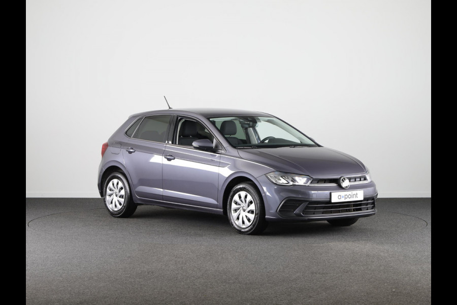 Volkswagen Polo 1.0 TSI Life 95 pk Automaat (DSG) | Navigatie via App | Autom. airco | Parkeersensoren (Park assist) | Adaptieve cruise control | Stoelverwarming | Volledig digitaal instrumentenpaneel |