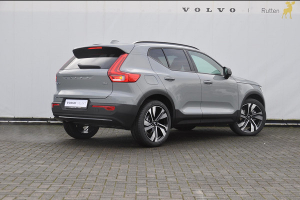 Volvo XC40 B4 211PK Automaat Plus Dark / Adaptive cruise control / Elektrische stoelen / Harman Kardon audio / Pilot assist / BLIS / Stoel en stuur verwarming / Elektrische achterklep / Parkeersensoren met camera / Google infotainment