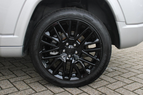 Jeep Compass 4xe 240PK Plug-in Hybrid S | NAVIGATIE 10,25 "TOUCHSCREEN | APPLE CARPLAY/ANDROID AUTO | ACHTERUITRIJ CAMERA | DAB+ RADIO | CLIMATE CONTROL | 19"GLOSS BLACK LICHTMETALEN VELGEN | ADAPTIVE / CRUISE CONTROL | DIGITAAL INSTRUMENTENPANEEL | LEDEREN BEKLEDING | ELEKTRISCH BEDIENBARE ACHTERKLEP | FULL LED KOPLAMPEN | LED MISTLAMPEN / BOCHTVERLICHTING | KEYLESS ENTRY & START | DRAADLOOS LADEN TELEFOON |  ELEKTRISCH BEDIENBARE BESTUURDERSSTOEL MET GEHEUGENFUNCTIE |