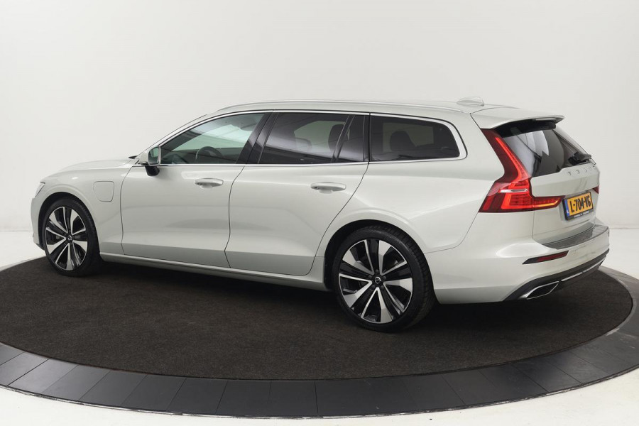 Volvo V60 2.0 T6 Twin Engine AWD Inscription | Trekhaak | Stoel & stuurverwarming | Leder | Camera | Adaptive cruise | Carplay | Memory