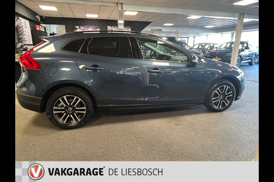 Volvo V40 Cross Country 2.0 D3 Nordic+,leer,led,navi,pdc,cruisec, boeken,orig. nederlands