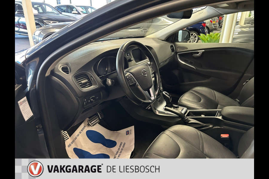 Volvo V40 Cross Country 2.0 D3 Nordic+,leer,led,navi,pdc,cruisec, boeken,orig. nederlands