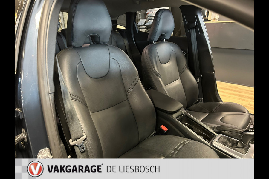 Volvo V40 Cross Country 2.0 D3 Nordic+,leer,led,navi,pdc,cruisec, boeken,orig. nederlands