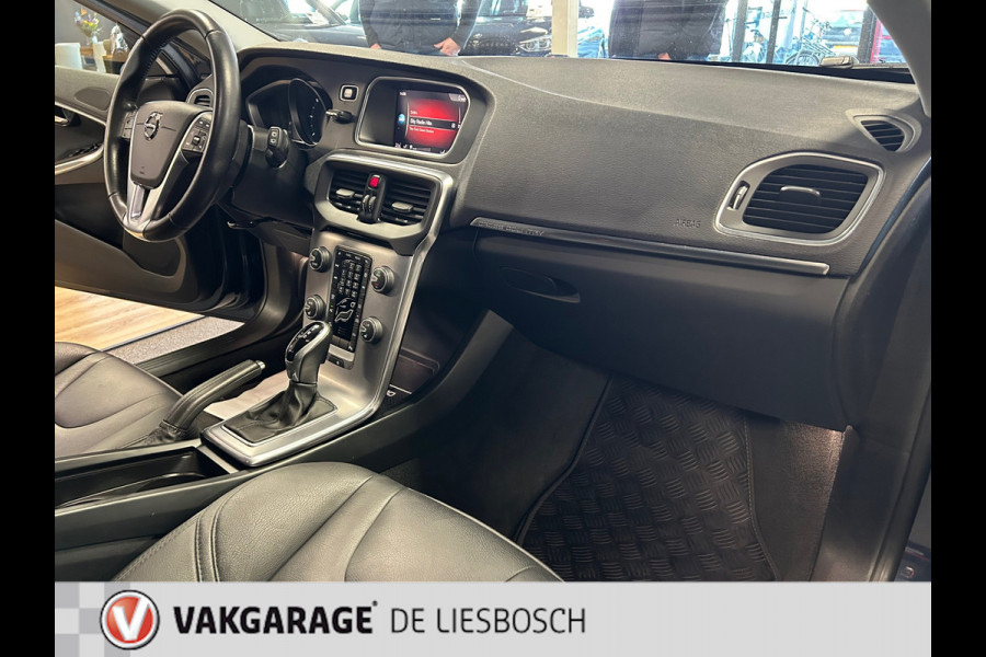 Volvo V40 Cross Country 2.0 D3 Nordic+,leer,led,navi,pdc,cruisec, boeken,orig. nederlands