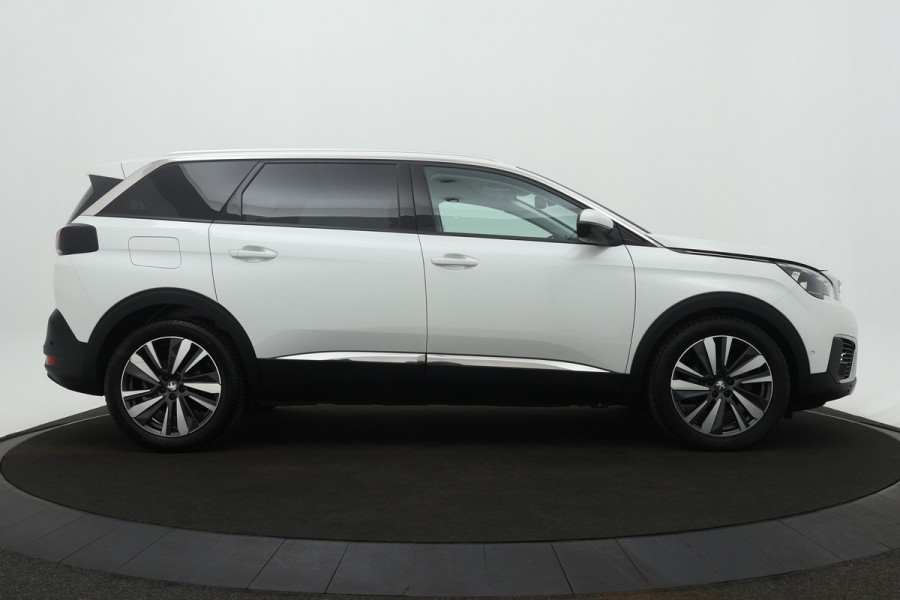 Peugeot 5008 BWJ 2020 1.2 PT 131PK Premium | NWE MOTOR | NWE KOPPELING | CLIMA | TREKHAAK | NAVI | 19'' LMV | HALF LEER | CARPLAY | CRUISE |