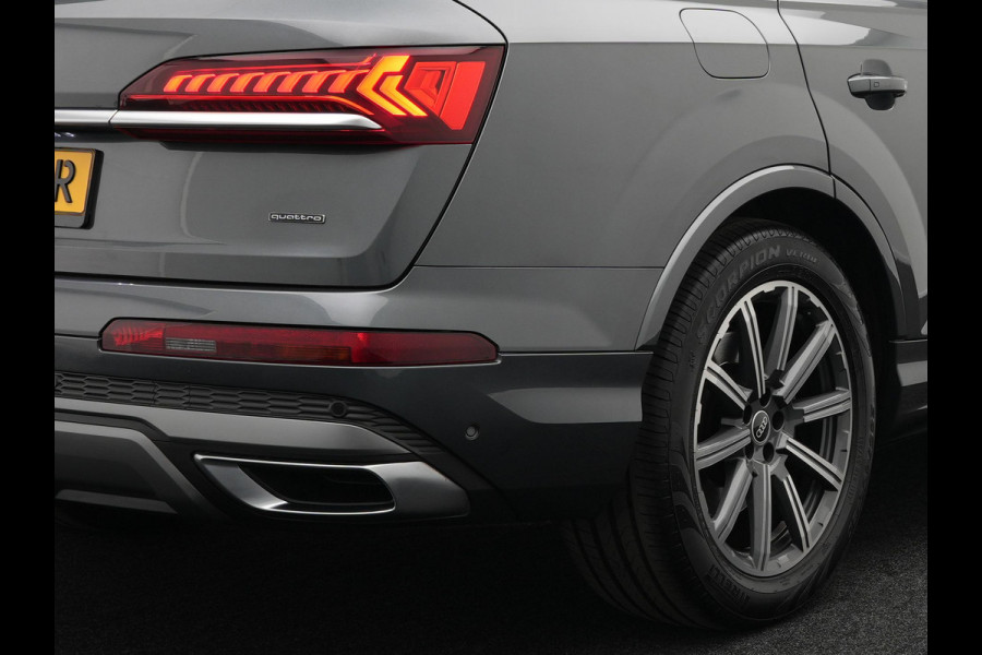 Audi Q7 55 TFSI e Quattro S Line Plug In Hybrid 3500kg Trekgewicht PHEV | Luchtvering | Panodak | Adaptive Cruise | 360 Camera | Bang & Olufsen | Head Up | Alcantara Hemel | Lederen Sportstoelen memory & Ventilatie |