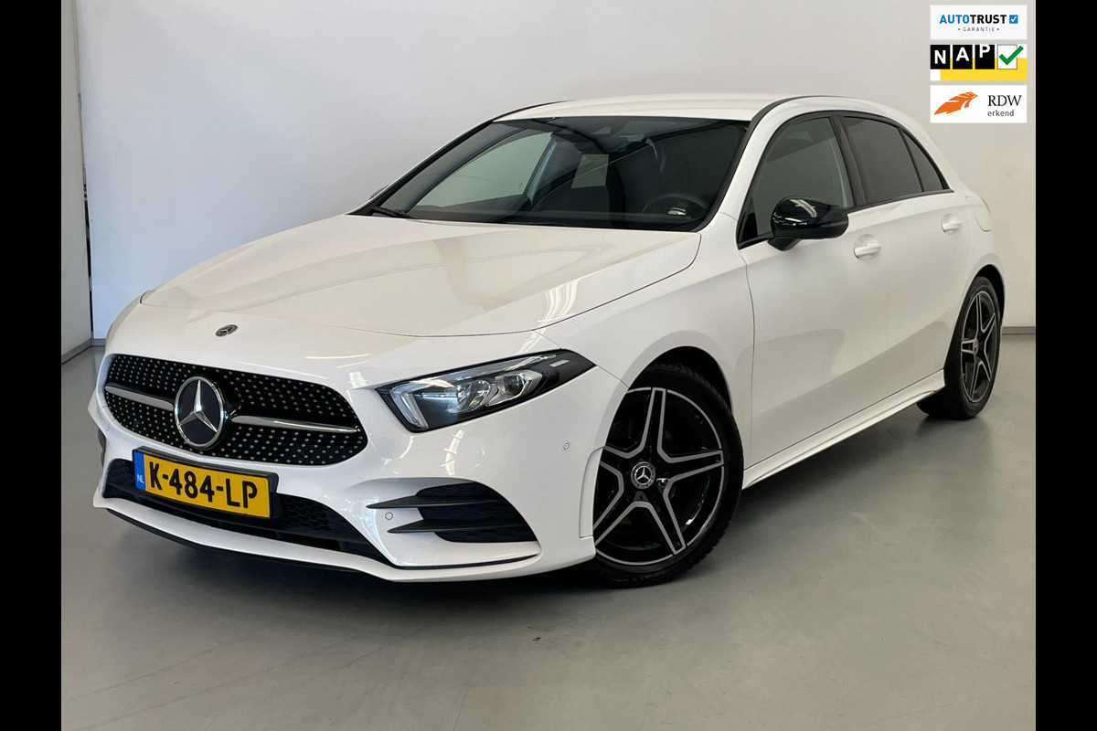 Mercedes-Benz A-Klasse 180 / AMG / BTW / NL-auto / Sfeerverlichting