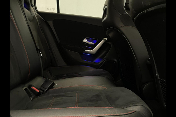 Mercedes-Benz A-Klasse 180 / AMG / BTW / NL-auto / Sfeerverlichting