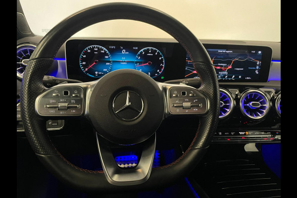 Mercedes-Benz A-Klasse 180 / AMG / BTW / NL-auto / Sfeerverlichting