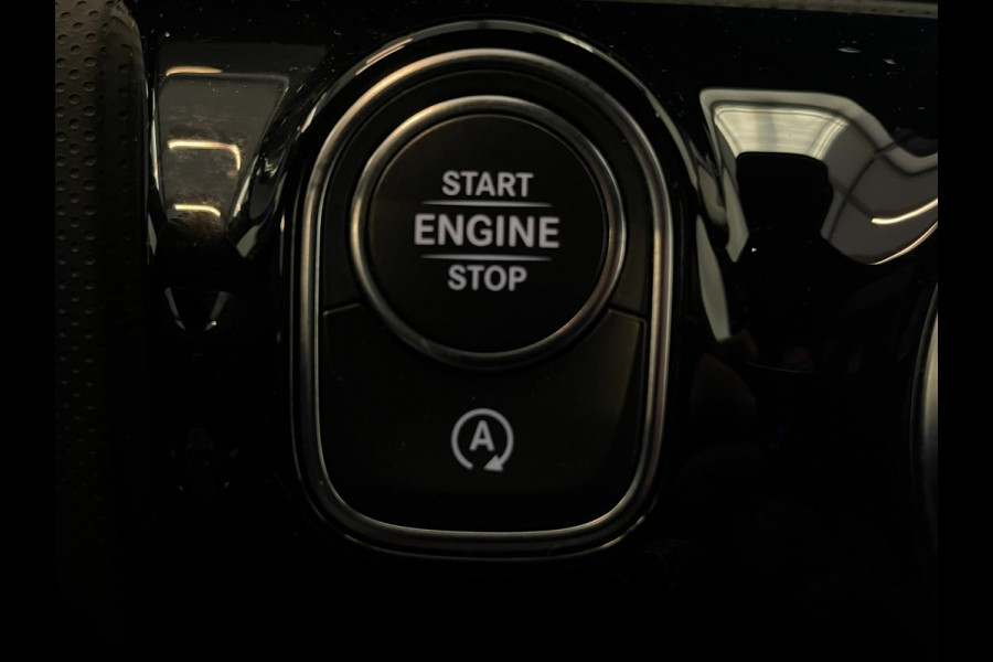 Mercedes-Benz A-Klasse 180 / AMG / BTW / NL-auto / Sfeerverlichting