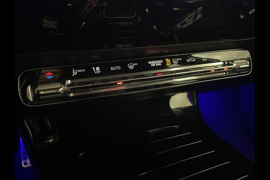 Mercedes-Benz A-Klasse 180 / AMG / BTW / NL-auto / Sfeerverlichting