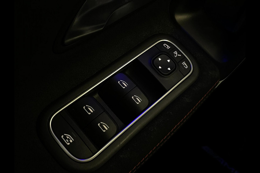 Mercedes-Benz A-Klasse 180 / AMG / BTW / NL-auto / Sfeerverlichting