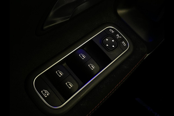 Mercedes-Benz A-Klasse 180 / AMG / BTW / NL-auto / Sfeerverlichting