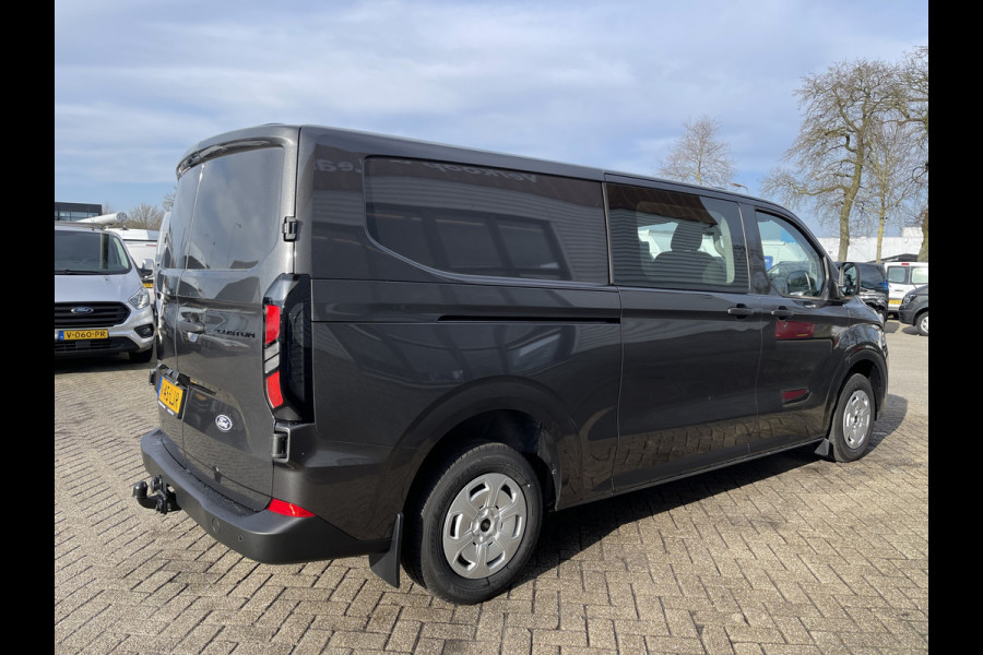 Ford Transit Custom 320 2.0 TDCI L2H1 Trend originele Ford DC 5 persoons / vaste prijs rijklaar € 43.950 ex btw / lease vanaf € / dubbele schuifdeur links rechts / stoelverwarming / trekhaak !