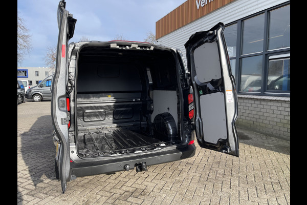 Ford Transit Custom 320 2.0 TDCI L2H1 Trend originele Ford DC 5 persoons / vaste prijs rijklaar € 43.950 ex btw / lease vanaf € / dubbele schuifdeur links rechts / stoelverwarming / trekhaak !