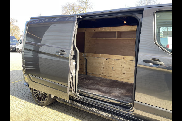 Ford Transit Custom 320 2.0 TDCI 170pk L2H1 Limited / vaste prijs rijklaar € 19.950 ex btw / lease vanaf € 366 / lichtemetalen velgen / magnetic grey metallic / trekhaak 2800 kg !