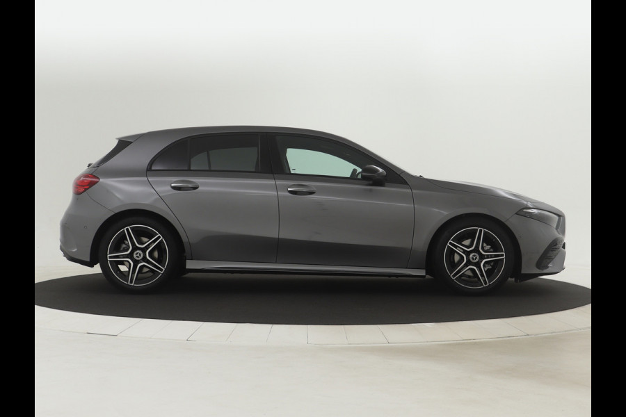 Mercedes-Benz A-Klasse 200 AMG Line | Nightpakket | Parkeerpakket met 360°-camera | Premium Pack | Extra USB-poorten | Burmester surround sound system | Verwarmde stoelen vooraan |