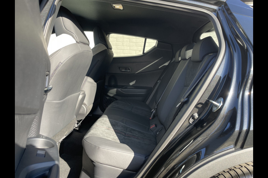 Toyota C-HR 2.0 Hybrid Business GR-Sport | Premium Pack | LED | ACC | Dodehoek | Leder/Alcantara | 19 inch
