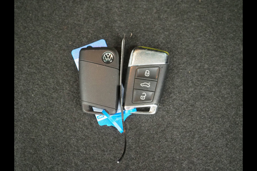 Volkswagen Passat Variant 1.4 TSI PHEV GTE | Massage | Adaptive Cruise | Virtual | Camera | Carplay | Trekhaak