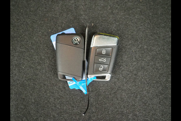 Volkswagen Passat Variant 1.4 TSI PHEV GTE | Massage | Adaptive Cruise | Virtual | Camera | Carplay | Trekhaak