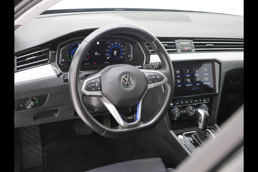 Volkswagen Passat Variant 1.4 TSI PHEV GTE | Massage | Adaptive Cruise | Virtual | Camera | Carplay | Trekhaak
