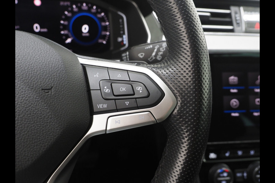 Volkswagen Passat Variant 1.4 TSI PHEV GTE | Massage | Adaptive Cruise | Virtual | Camera | Carplay | Trekhaak