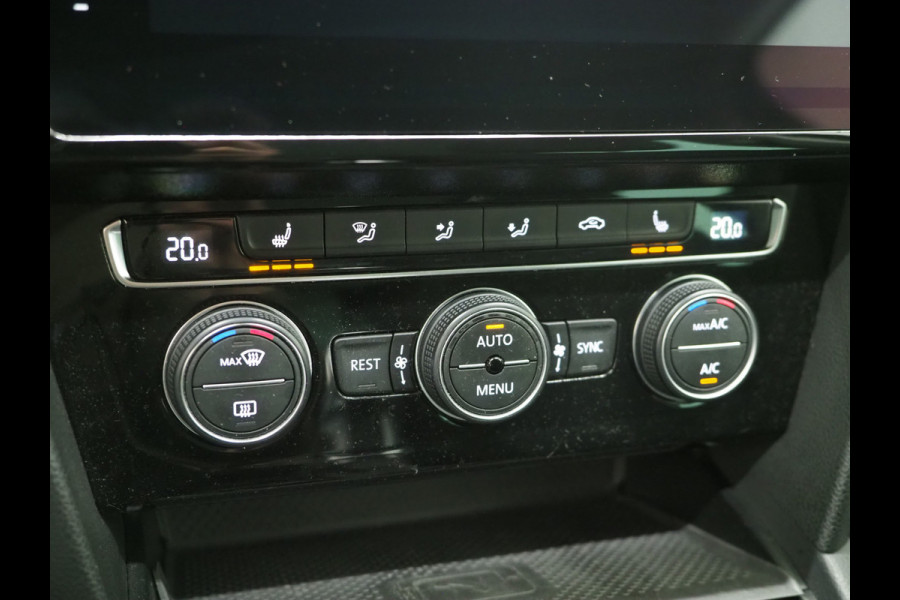 Volkswagen Passat Variant 1.4 TSI PHEV GTE | Massage | Adaptive Cruise | Virtual | Camera | Carplay | Trekhaak