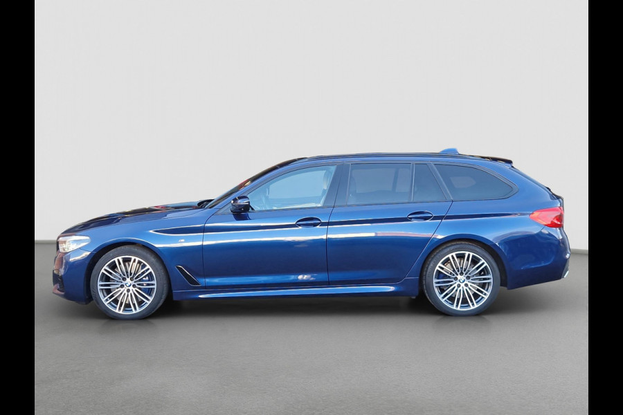 BMW 5 Serie Touring 540i xDrive High Executive | Massage Stoelen | HUD | Harman/Kardon | Pano | BSD |