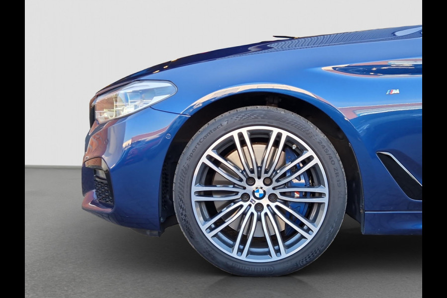 BMW 5 Serie Touring 540i xDrive High Executive | Massage Stoelen | HUD | Harman/Kardon | Pano | BSD |