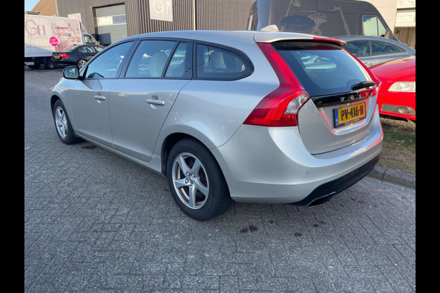 Volvo V60 2.0 D3 Polar+ Dynamic prijs NL €7500