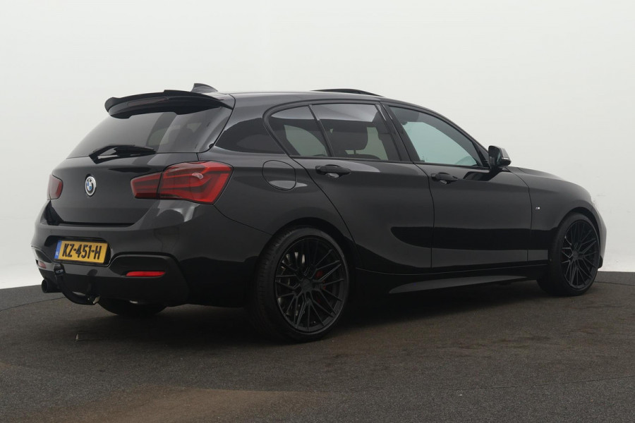 BMW 1-serie 118i Centennial High Executive M-SPORT(NL-auto, Panorama, Harman/Kardon, StoelV, Navi Pro, Trekhaak, PDC, Leer, Etc)