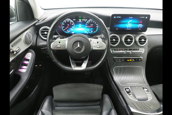 Mercedes-Benz GLC 300e 4MATIC Premium Plus AMG | Panoramadak | Luchtvering | Burmester | 360 | Adaptive Cruise | Keyless