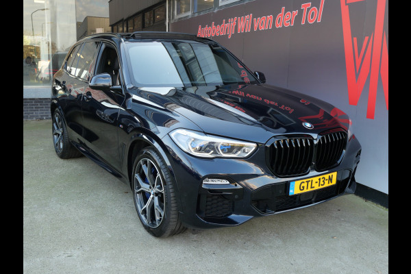 BMW X5 xDrive45e M-SPORT | PANORAMA | LASER | TREKHAAK | H/K | CARBON ZWART | 1e EIG!!