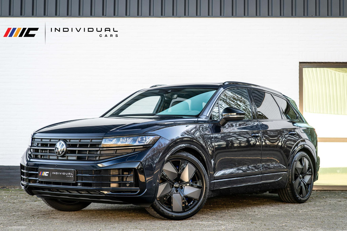 Volkswagen Touareg 3.0 TSI eHybrid R 4M Puglia DynAudio Massage Pano