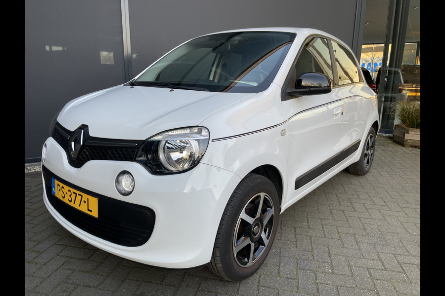 Renault Twingo 1.0 SCe Limited Mistlampen - Cruise control - Alu velgen 15 inch - Parkeersensoren achter - Lederen stuurwiel - Radio/USB/ AUX - Airco - Getint glas achter