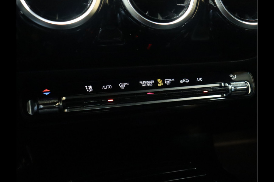 Mercedes-Benz A-Klasse 180 Business Solution [WIDE SCREEN, APPLE CARPLAY, CRUISE CONTROL,TREKHAAK, CAMERA, PDC, STOELVERWARMING, CLIMATE CONTROL, NAVIGATIE, NIEUWSTAAT]