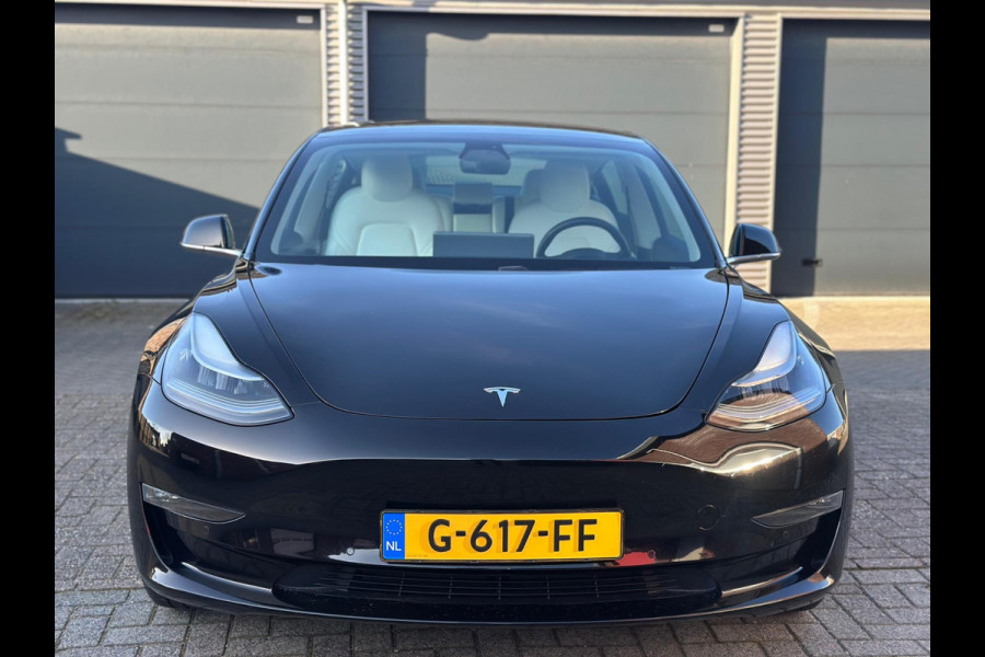 Tesla Model 3 Long Range  351 pk AWD 75 kWh, 76000 km, panoramadak, leder, Nederlandse auto met nap