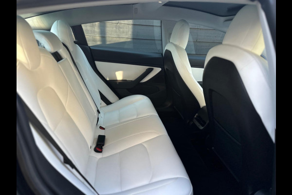 Tesla Model 3 Long Range  351 pk AWD 75 kWh, 76000 km, panoramadak, leder, Nederlandse auto met nap