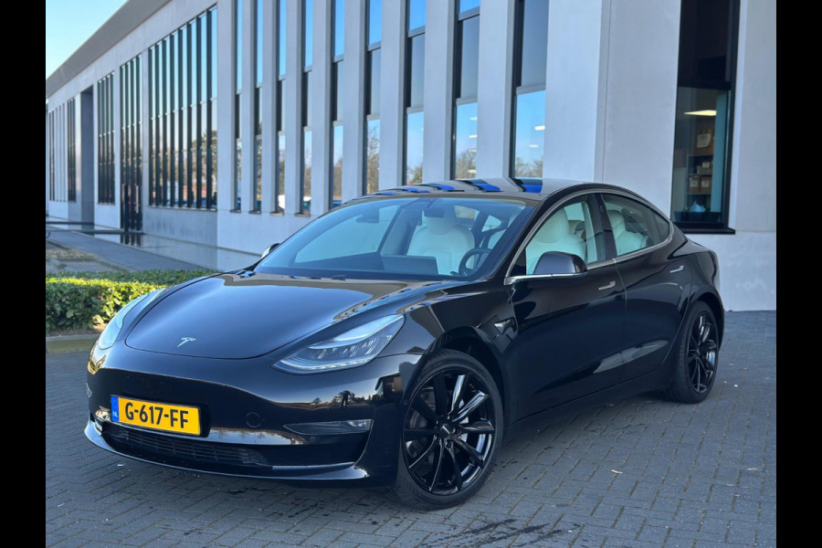 Tesla Model 3 Long Range  351 pk AWD 75 kWh, 76000 km, panoramadak, leder, Nederlandse auto met nap