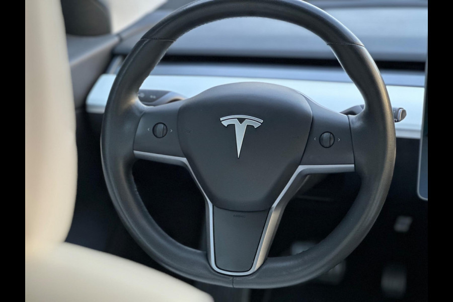 Tesla Model 3 Long Range  351 pk AWD 75 kWh, 76000 km, panoramadak, leder, Nederlandse auto met nap