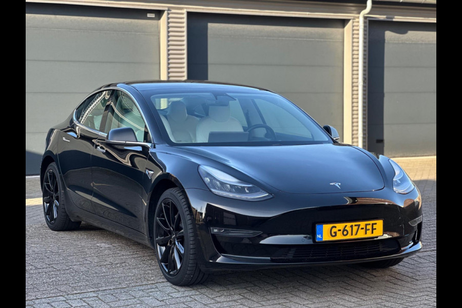 Tesla Model 3 Long Range  351 pk AWD 75 kWh, 76000 km, panoramadak, leder, Nederlandse auto met nap