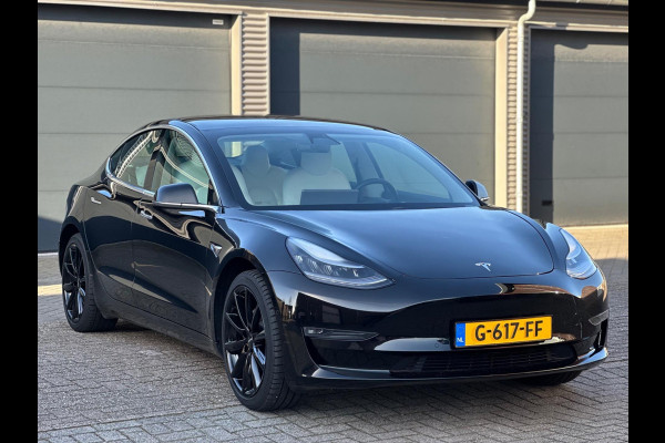 Tesla Model 3 Long Range  351 pk AWD 75 kWh, 76000 km, panoramadak, leder, Nederlandse auto met nap